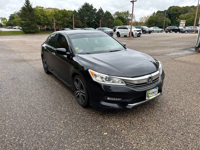 Used 2017 Honda Accord Sport image 4