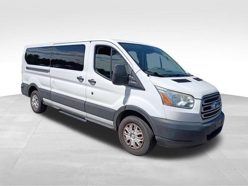Used 2017 Ford Transit 350 XLT RWD image 5