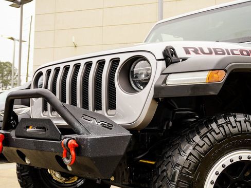 Used 2021 Jeep Wrangler Unlimited Rubicon AWD/4WD image 2