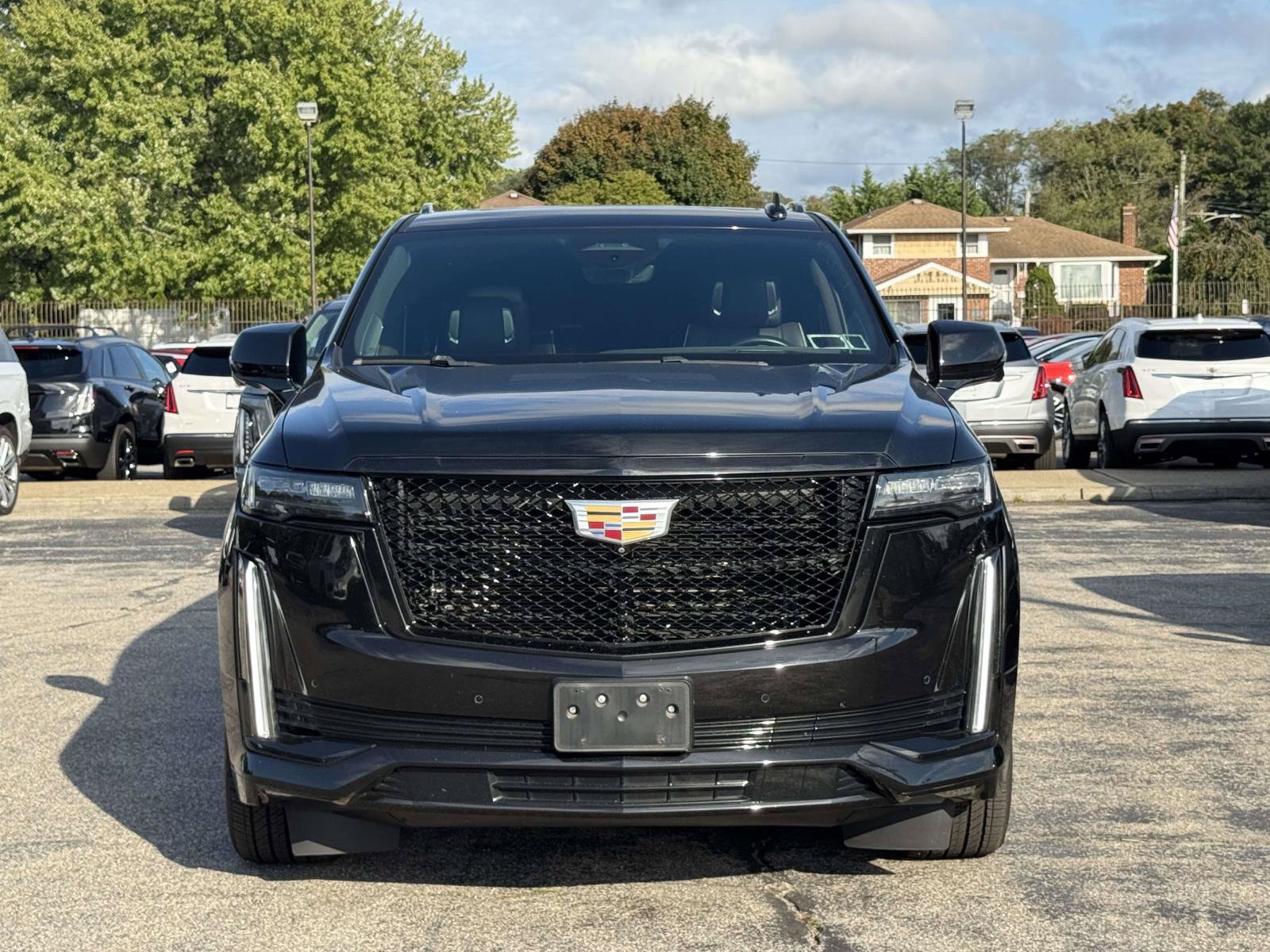 Used 2023 Cadillac Escalade ESV Sport w/ Touring Package AWD/4WD image 2