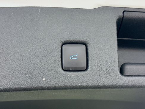 Used 2024 Ford Escape ST-Line Elite w/ Premium Technology Package AWD/4WD image 31