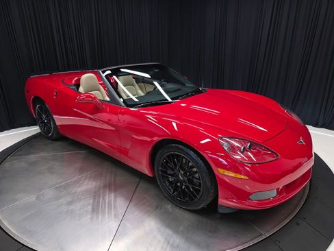 Used 2006 Chevrolet Corvette Convertible RWD image 40