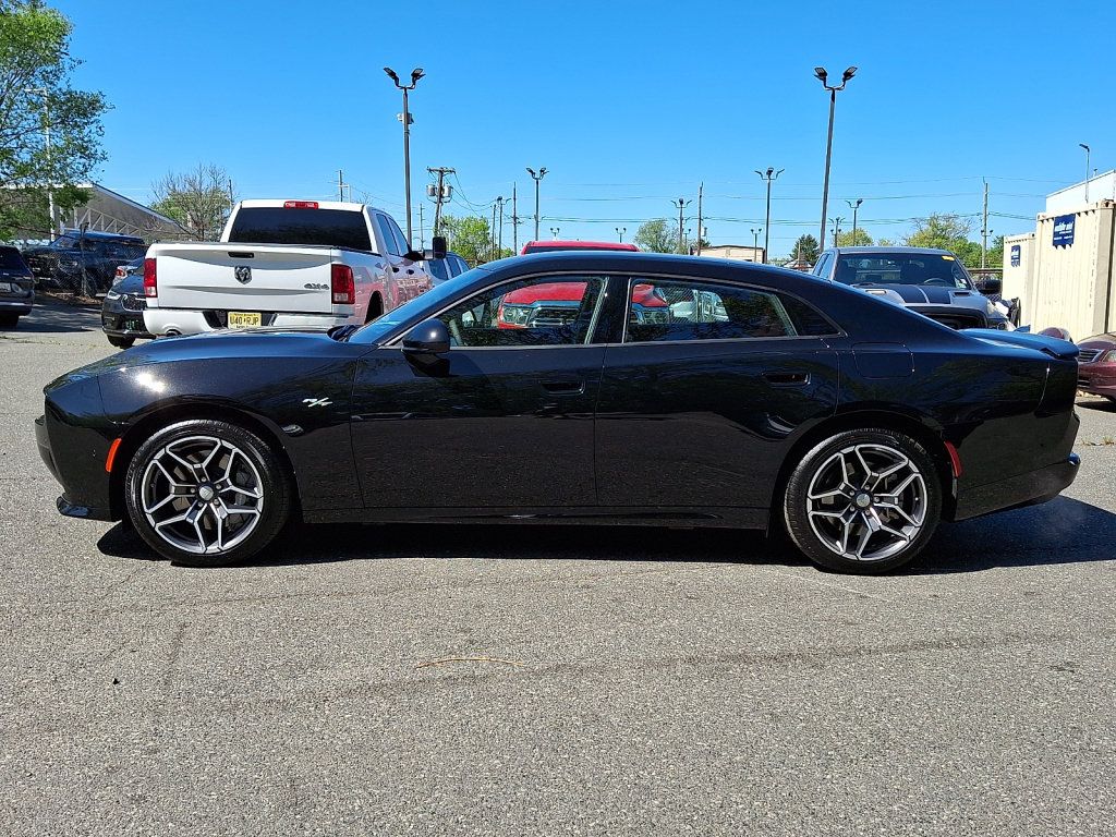 New 2026 Dodge Charger R/T AWD/4WD image 8