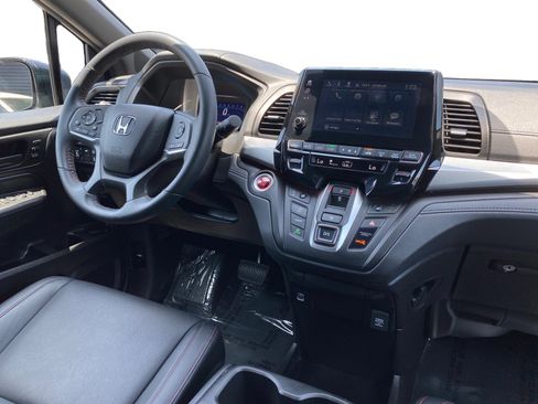 Used 2024 Honda Odyssey Sport image 15