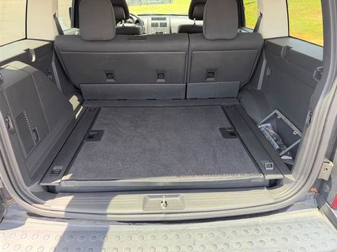 Used 2011 Dodge Nitro Heat w/ Popular Equipment Group RWD image 7