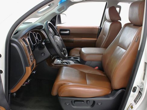 Used 2008 Toyota Sequoia Platinum image 33