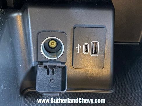 Used 2025 Ford Explorer ST-Line w/ ST-Line Street Pack AWD/4WD image 35