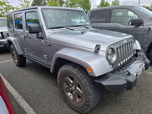 Used 2013 Jeep Wrangler Unlimited Sport AWD/4WD image 3
