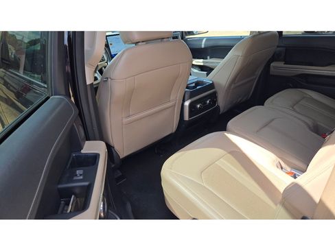 Used 2024 Ford Expedition Max Limited RWD image 16
