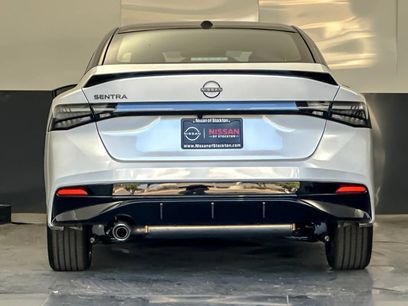 New 2027 Nissan Sentra SR w/ Floor Mat Package