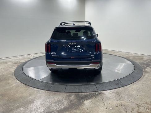 New 2025 Kia Sorento S image 6