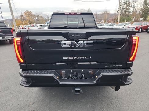 Certified 2024 GMC Sierra 2500 Denali Ultimate image 7