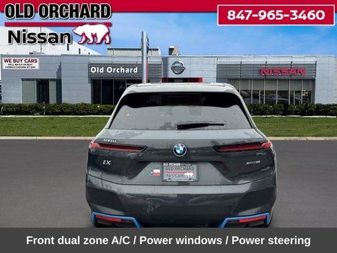 Used 2023 BMW iX xDrive50 w/ Ultimate Package 2 AWD/4WD image 8