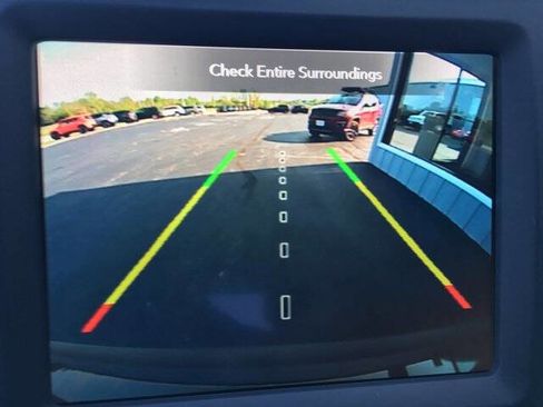 Used 2023 Jeep Cherokee Altitude Lux image 22