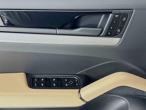 New 2026 Porsche Cayenne AWD/4WD image 11