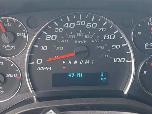 New 2025 GMC Savana 3500 Extended w/ Driver Convenience Package image 20