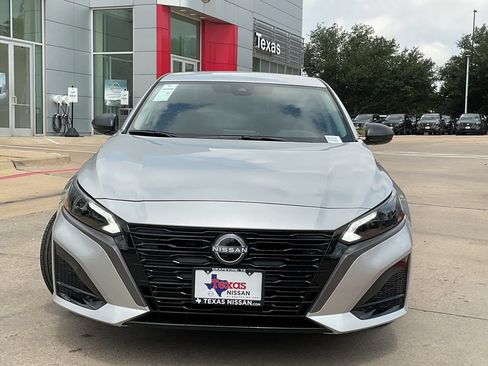 New 2026 Nissan Altima 2.5 SV FWD image 2