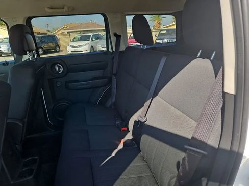 Used 2011 Dodge Nitro Heat image 21