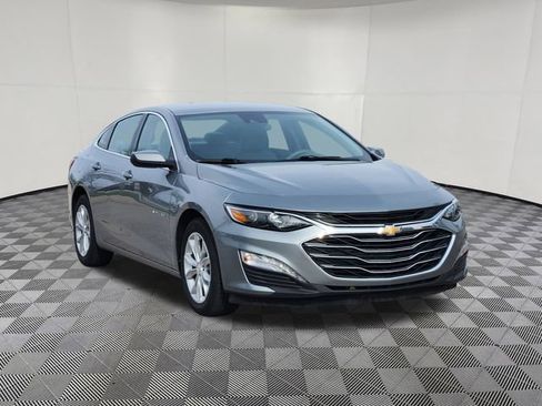Used 2024 Chevrolet Malibu LT FWD image 2