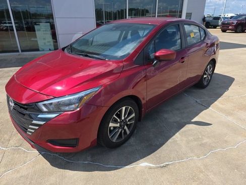 Certified 2025 Nissan Versa SV w/ Trunk Package FWD image 3