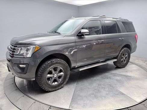 Used 2020 Ford Expedition XLT w/ Equipment Group 202A AWD/4WD image 1