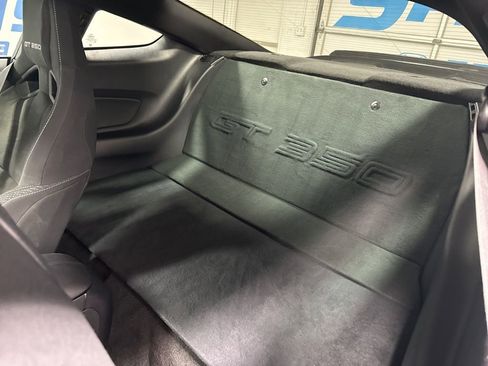 Used 2017 Ford Mustang Shelby GT350 image 17