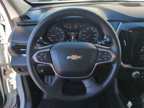 Certified 2021 Chevrolet Traverse LS image 11
