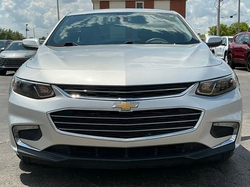 Used 2017 Chevrolet Malibu LT FWD image 9