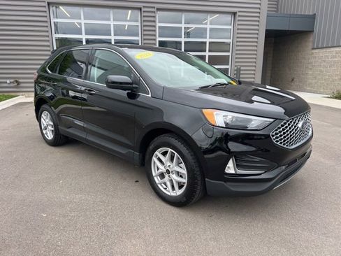 Used 2023 Ford Edge SEL w/ Convenience Package AWD/4WD image 3