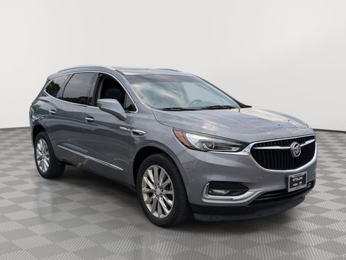 Used 2019 Buick Enclave Essence AWD/4WD image 7