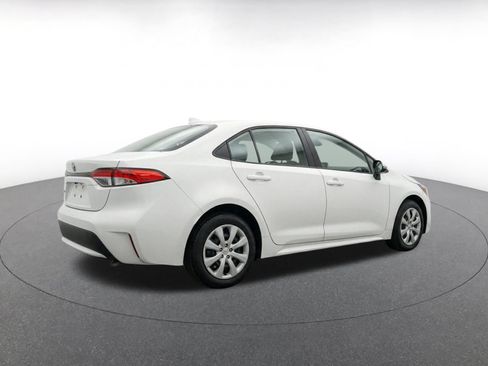 Used 2025 Toyota Corolla LE FWD image 9
