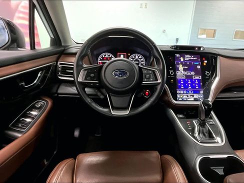 Used 2022 Subaru Outback Touring image 13