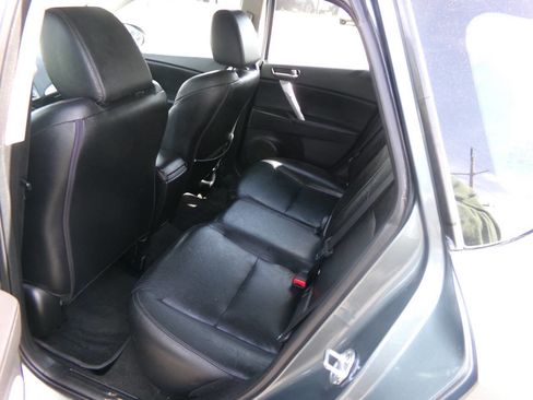 Used 2012 MAZDA MAZDA3 i Grand Touring w/ Tech Pkg image 6