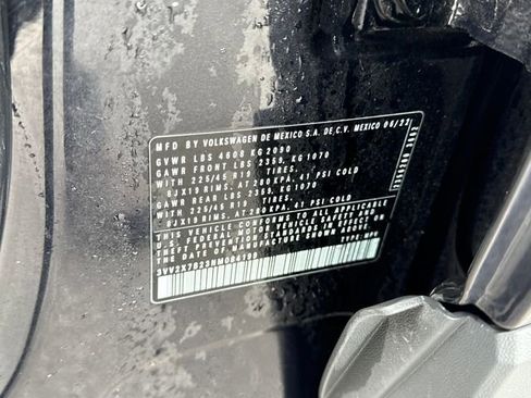 Used 2022 Volkswagen Taos SEL w/ Panoramic Sunroof Package image 26