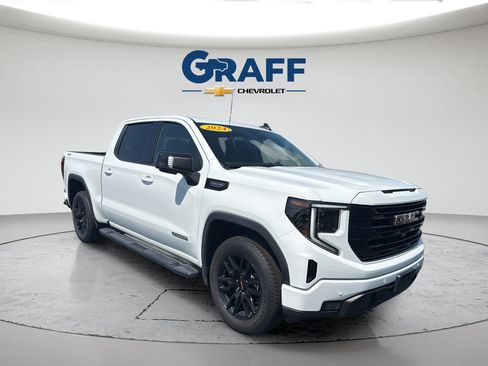 Used 2024 GMC Sierra 1500 Elevation w/ Elevation Premium Package AWD/4WD image 11