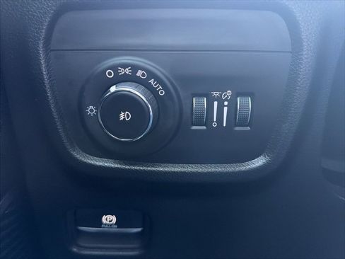 Certified 2023 Jeep Grand Cherokee L Overland w/ Rear Seat Video Group I AWD/4WD image 20