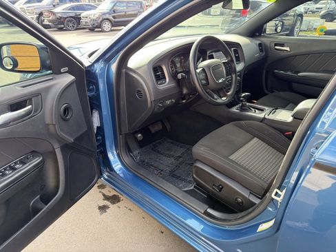 Used 2023 Dodge Charger SXT w/ Blacktop Package image 14