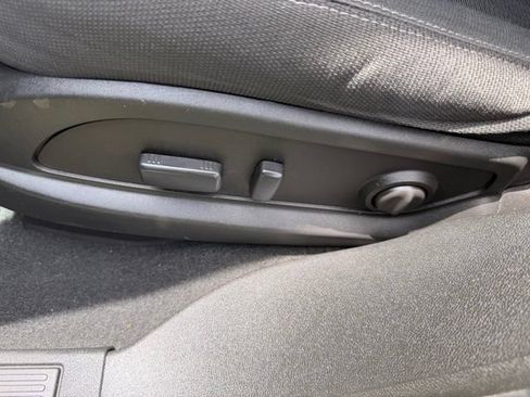 Used 2017 Chevrolet Traverse LT FWD image 14