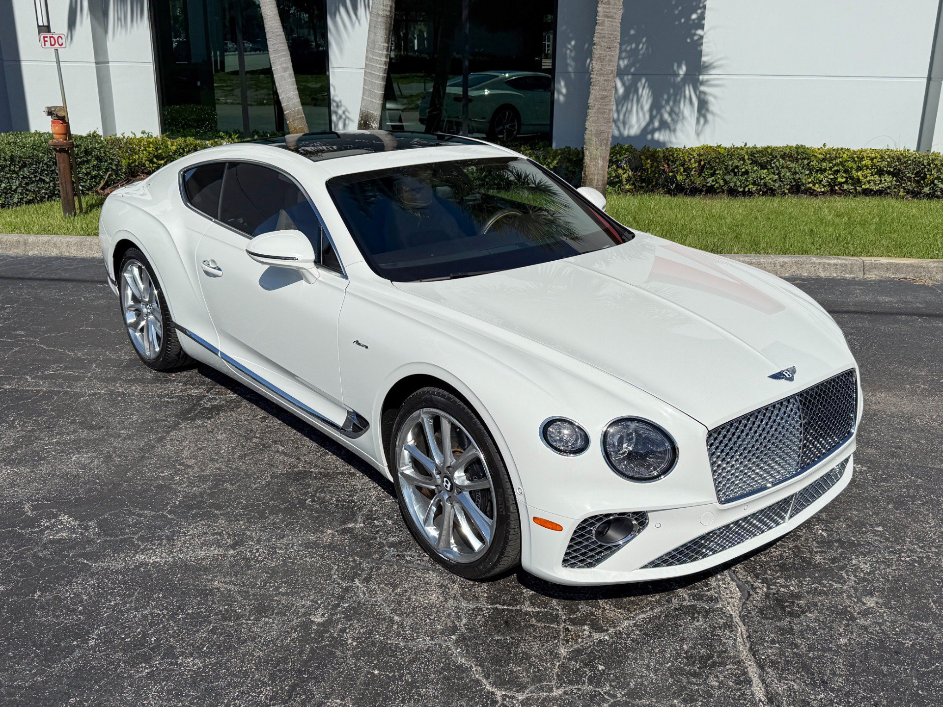 Used 2023 Bentley Continental GT Azure AWD/4WD image 6