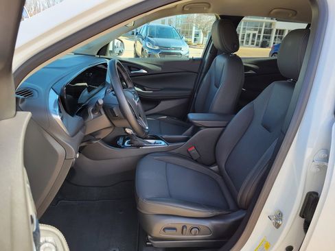 Used 2024 Buick Encore GX Preferred w/ Comfort Package image 8
