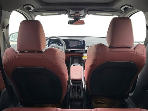 New 2026 BMW X1 xDrive28i w/ Convenience Package image 28