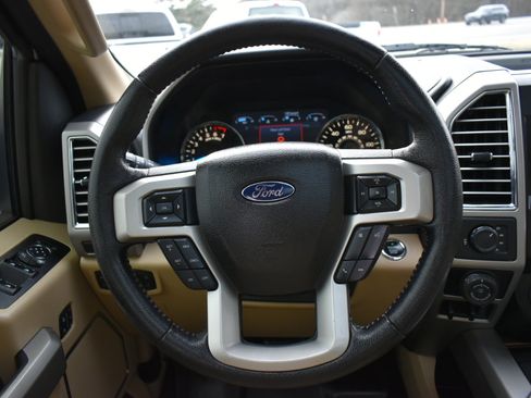 Used 2016 Ford F150 Lariat w/ Equipment Group 502A Luxury image 14