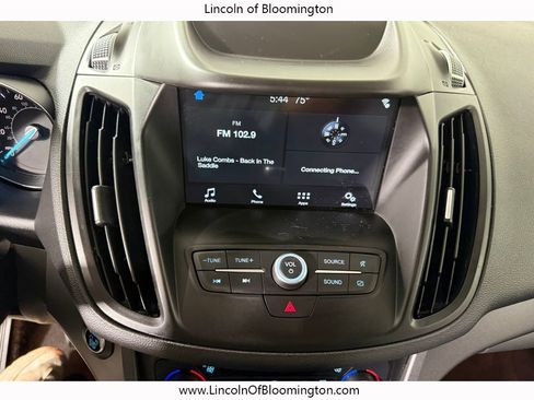 Used 2019 Ford Escape SE image 22