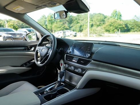 Used 2019 Honda Accord LX image 14