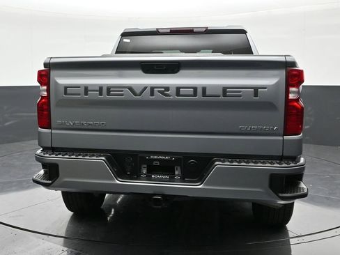 Used 2023 Chevrolet Silverado 1500 Custom image 4