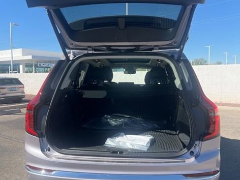 New 2026 Volvo XC90 B5 Plus w/ Protection Package AWD/4WD image 25