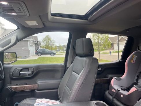 Used 2021 GMC Sierra 1500 Denali w/ Denali Ultimate Package AWD/4WD image 6