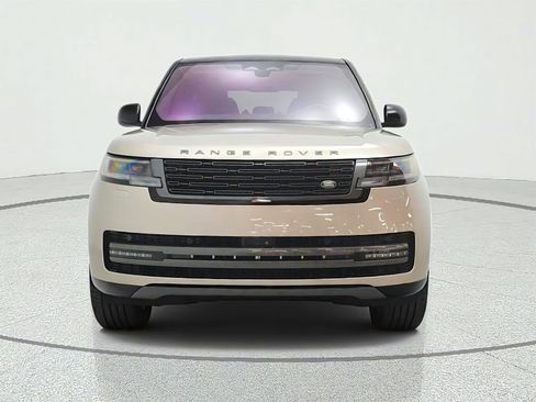 Used 2023 Land Rover Range Rover SE AWD/4WD image 2