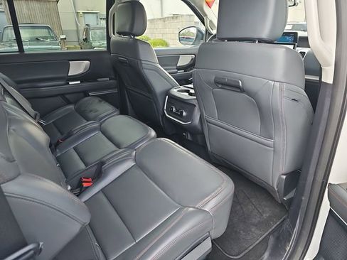 Used 2025 Ford Expedition Max Active image 11