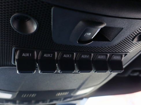Used 2022 Ford F250 Lariat w/ Tremor Off-Road Package AWD/4WD image 31